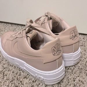 Women’s Nike Air Force 1 Pixel
